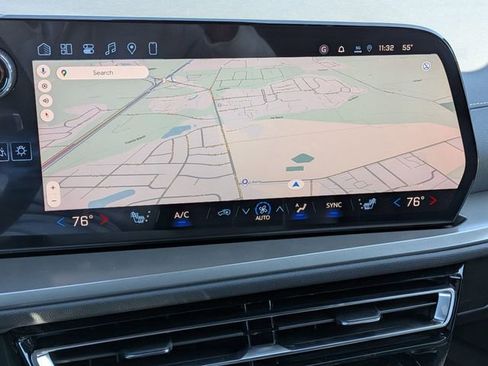 New 2026 Chevrolet Traverse LT w/ Sun and Wheel Package image 22