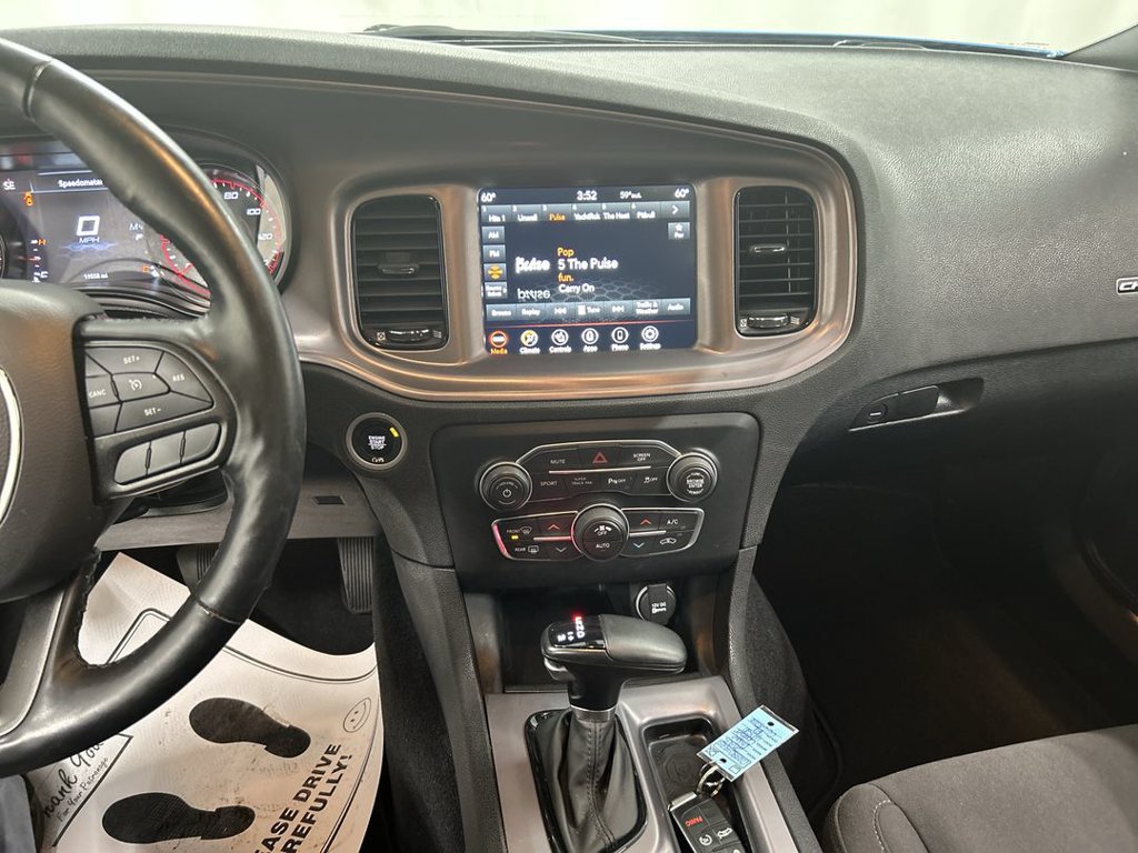 Used 2023 Dodge Charger SXT w/ Blacktop Package AWD/4WD image 18