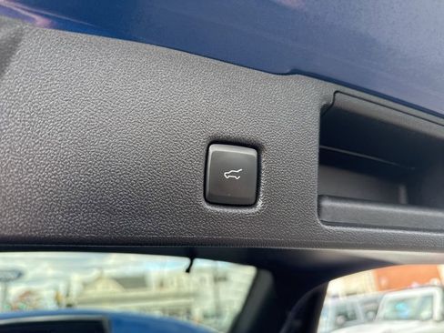 Certified 2022 Ford Escape SEL w/ Technology Package image 13