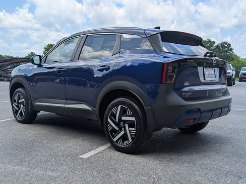 Used 2026 Nissan Kicks SV FWD image 7