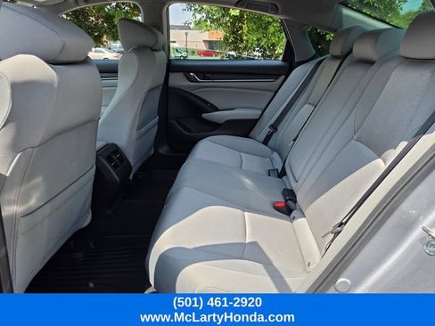 Used 2018 Honda Accord EX image 14