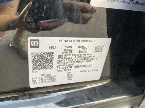 Used 2024 Chevrolet Silverado 2500 LT w/ Convenience Package image 16