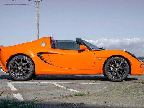 Used 2005 Lotus Elise image 9