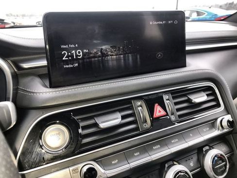 Used 2023 Genesis G70 3.3T image 16