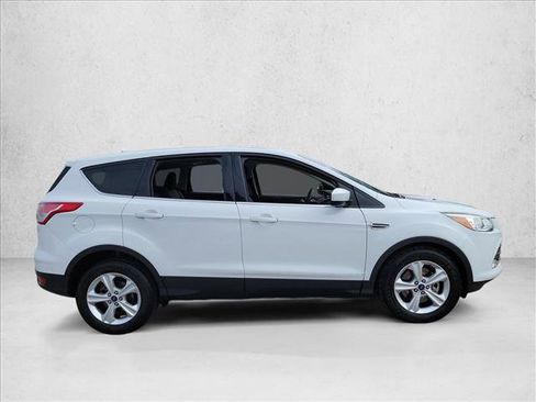 Used 2015 Ford Escape SE image 4