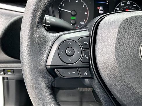 Used 2025 Toyota Corolla LE image 10