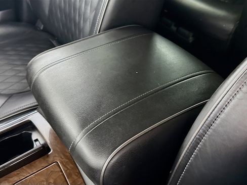 Used 2019 INFINITI QX80 Luxe w/ Proactive Package image 18