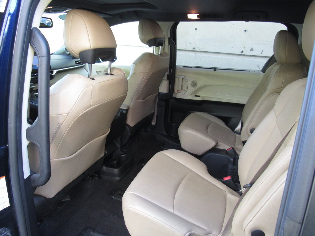 Certified 2023 Toyota Sienna XLE w/ XLE Plus Package AWD/4WD image 15