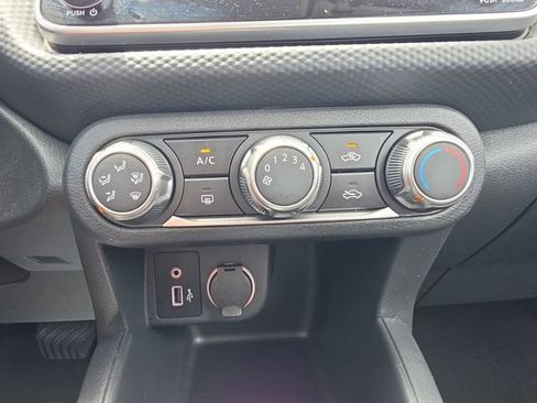 Used 2025 Nissan Kicks Play S FWD image 4