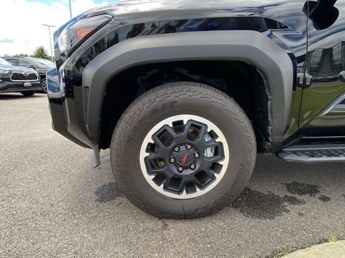 Used 2025 Toyota 4Runner TRD Off-Road Premium w/ Tow Technology Package AWD/4WD image 29