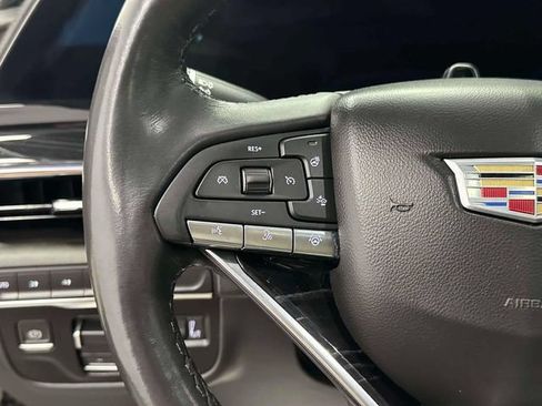 Used 2022 Cadillac Escalade ESV Sport AWD/4WD image 34