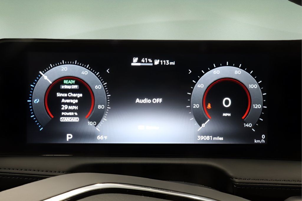 Used 2024 Nissan Ariya AWD image 22