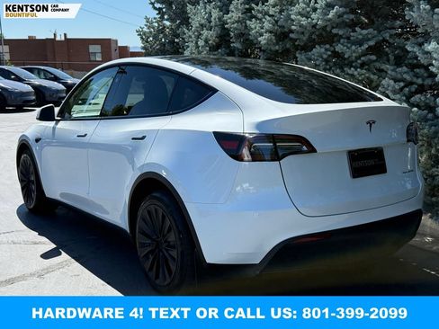 Used 2023 Tesla Model Y Long Range AWD/4WD image 5