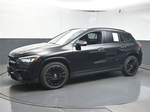 Used 2025 Mercedes-Benz GLA 250 image 4