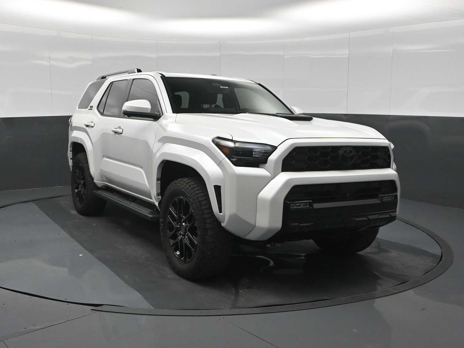 Used 2025 Toyota 4Runner TRD Sport Premium AWD/4WD image 2