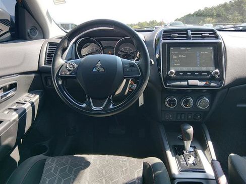 Used 2023 Mitsubishi Outlander Sport LE AWD/4WD image 10