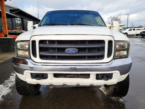 Used 2000 Ford F250 Lariat image 2