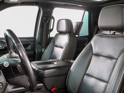 Used 2022 GMC Yukon SLT w/ SLT Premium Package image 28