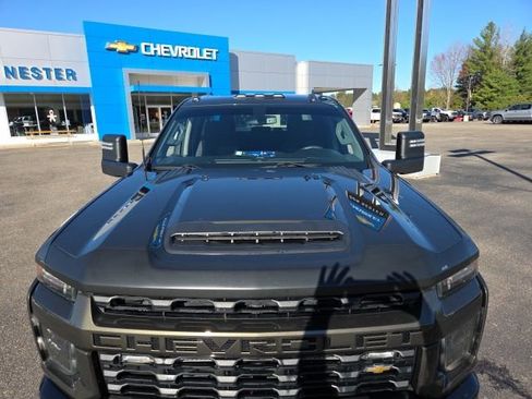Used 2022 Chevrolet Silverado 2500 Custom w/ Custom Value Package AWD/4WD image 25