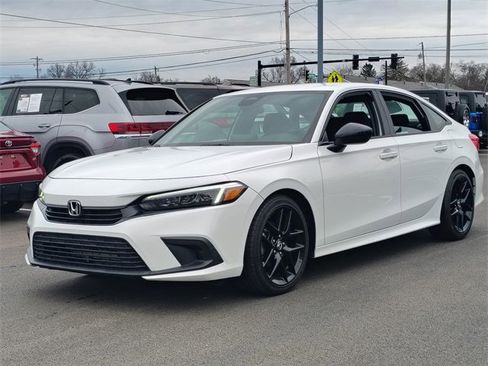 Used 2023 Honda Civic Sport image 6