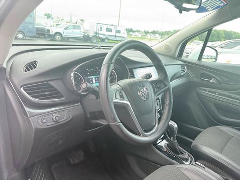 Used 2018 Buick Encore Preferred AWD/4WD image 18