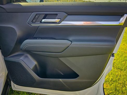 New 2026 GMC Terrain Elevation AWD/4WD image 43