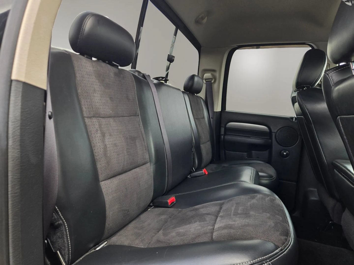 Used 2005 Dodge Ram 1500 Truck 2WD Quad Cab image 17