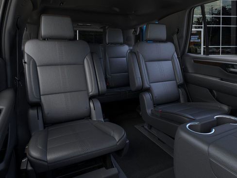 New 2026 Chevrolet Tahoe High Country AWD/4WD image 18