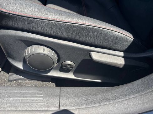 Used 2022 Mercedes-Benz CLA 250 image 20