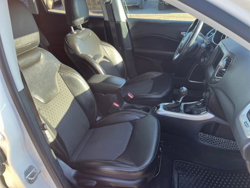 Used 2019 Jeep Compass Latitude w/ Popular Equipment Group image 28