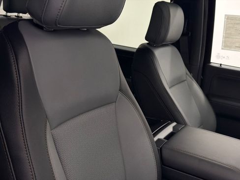 New 2025 Ford F150 Lightning Lariat AWD/4WD image 12