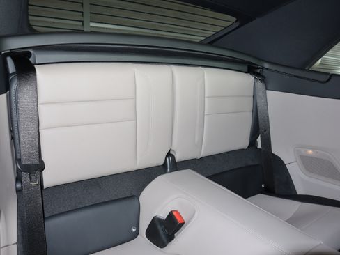 Used 2026 Porsche 911 Carrera image 7