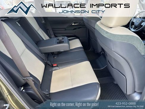 Used 2024 Lexus GX 550 AWD/4WD image 43