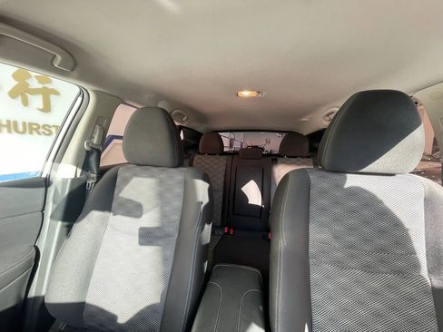 Used 2020 Nissan Rogue Sport SV AWD/4WD image 15