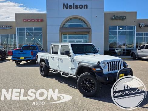 Used 2020 Jeep Gladiator Sport w/ Quick Order Package 23S AWD/4WD image 1