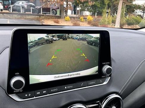 Used 2023 Nissan Sentra SV image 11