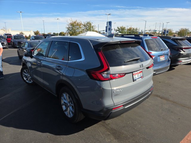 Used 2025 Honda CR-V EX image 3