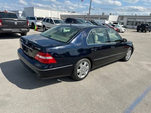 Used 2004 Lexus LS 430 w/ Premium Pkg RWD image 19