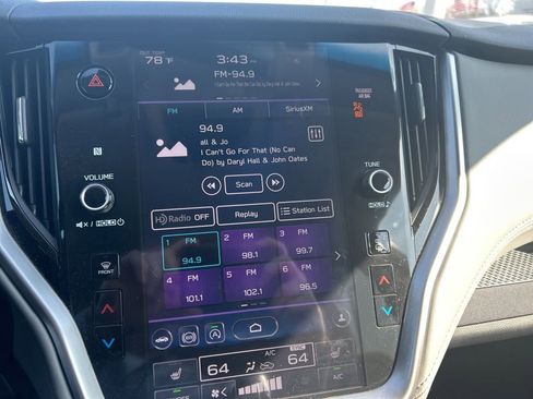 Used 2020 Subaru Outback Premium image 12