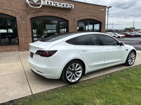 Used 2020 Tesla Model 3 Standard Range RWD image 3