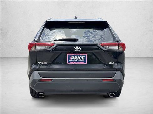 Certified 2025 Toyota RAV4 XLE FWD image 6