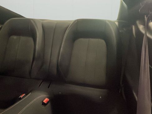 Used 2019 Ford Mustang Coupe RWD image 11