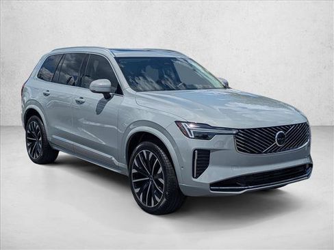 Used 2025 Volvo XC90 T8 Ultra w/ Protection Package Premier AWD/4WD image 3