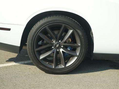 Used 2019 Dodge Challenger R/T Scat Pack RWD image 40
