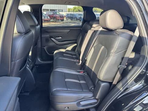 Used 2025 MAZDA CX-90 3.3 Turbo w/ Select Package AWD/4WD image 17