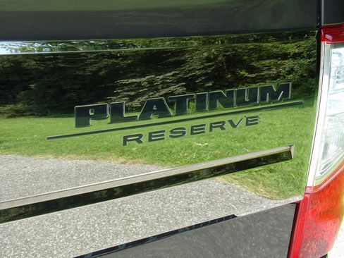Used 2019 Nissan Titan Platinum Reserve w/ Platinum Utility Package AWD/4WD image 10