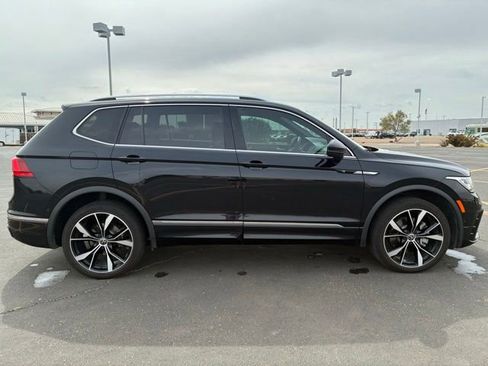 Used 2024 Volkswagen Tiguan SEL R-Line AWD/4WD image 7