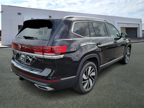 New 2026 Volkswagen Atlas SEL image 3