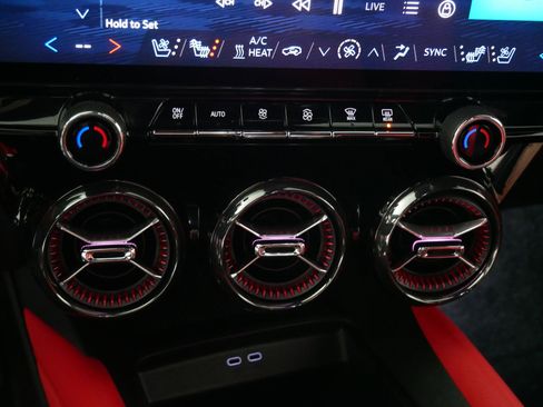 Used 2024 Chevrolet Blazer EV RS image 23