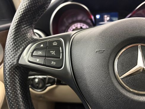 Used 2019 Mercedes-Benz GLC 300 4MATIC image 20